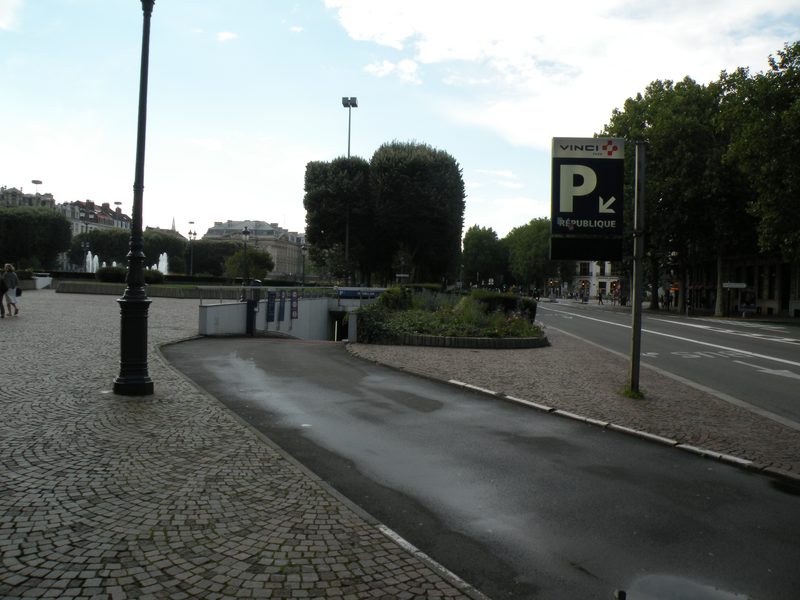 Place de la République